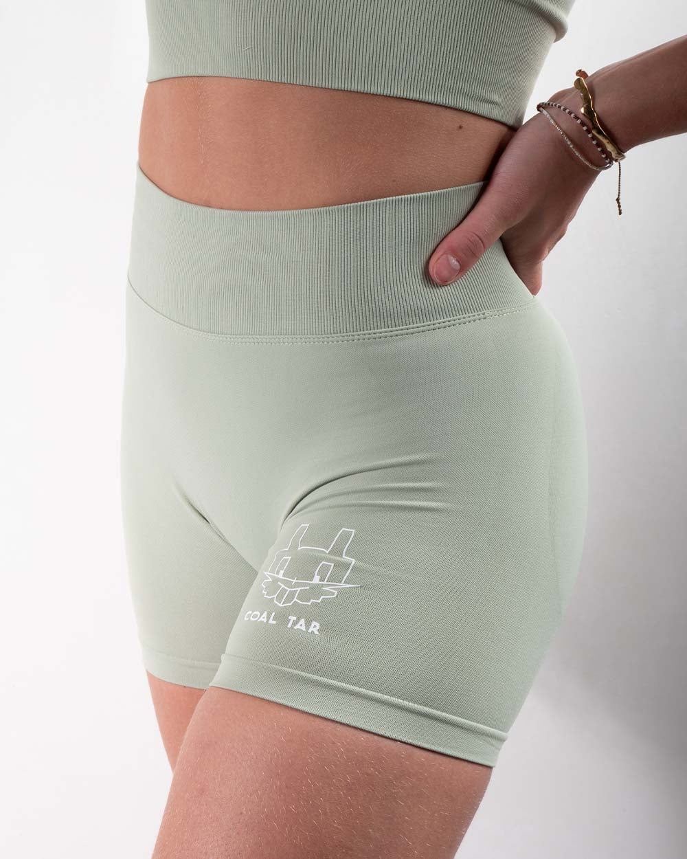 Performance Short Groen